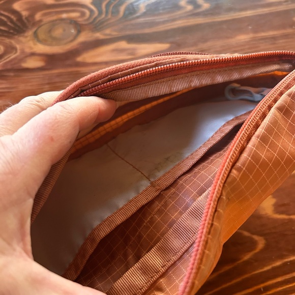 REI Terracotta Bag with Grid Pattern - Picture 6 of 8